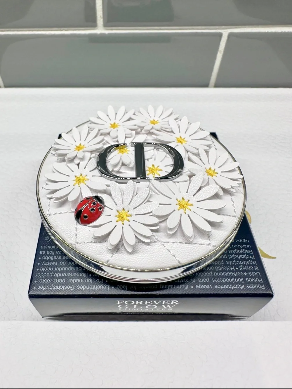 Dior Forever Glow Luminizer 003 Sun-kissed Limited Edition Ladybug